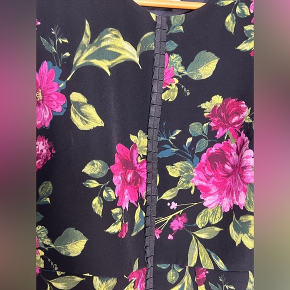 Susan Graver Black Floral Liquid Knit Blazer Jacket Size 6 Ribbon Trim EUC - Picture 2 of 12